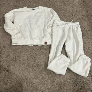 Little Bipsy White Kids ElevySweatshirt and Sweats Set